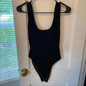 Black Sleeveless Velvet Bodysuit